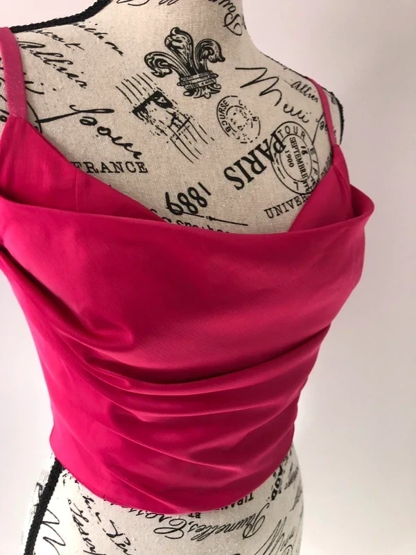🌸 Satin Fuchsia Strappy Top - Estimated Size S/M - Very Good Condition – photo 8